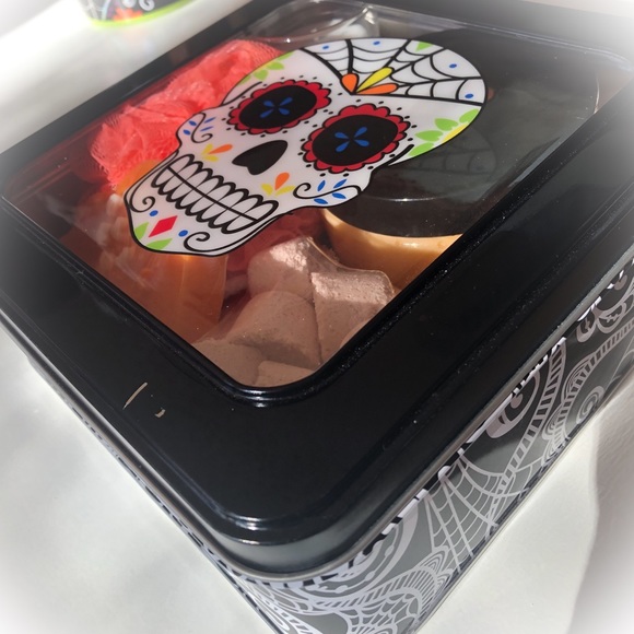 SOLD -Skull Spa Set (Pumpkin Spice) - Picture 7 of 7